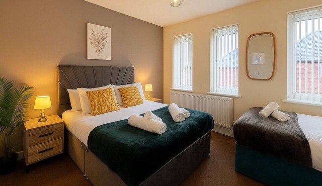 Leicester LE3 Stay Free Parking Quiet Area