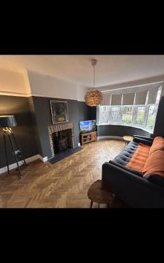 Leigh On Sea -Broadway-Two Bed with Garden