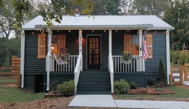 Leipers Fork Bungalow | Hot Tub & Firepit
