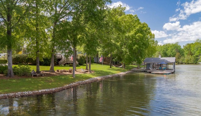 Leisure Cove | Gorgeous Point Lot w/Fabulous Views | 3-night Min.
