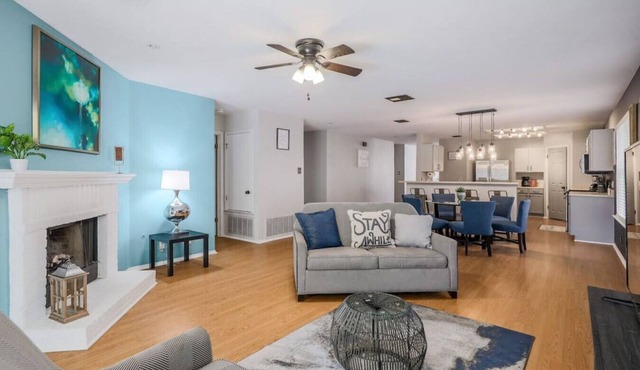 Leisurely Leander Home Perfect For Large Families!