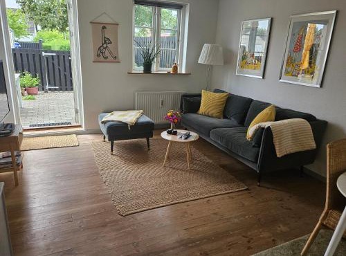 Lejlighed A med dejlig gårdhave på Thurø Kæledyr er IKKE gratis og skal tilføjes