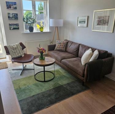 Lejlighed B med dejlig privat gårdhave på Thurø Kæledyr er IKKE gratis og skal tilføjes