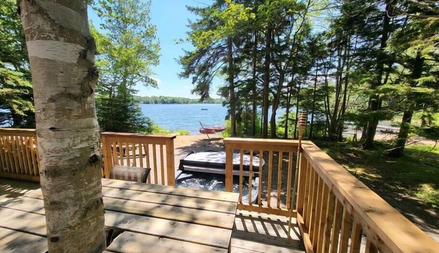 Leland’s Lakehouse