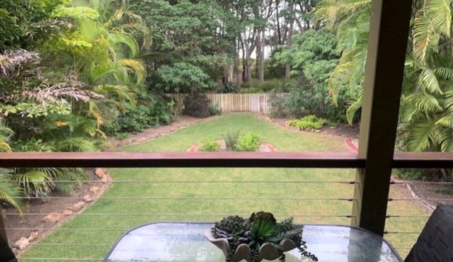 Lemac - Direct Access to Toogoom Beach-Sleeps 8-2 Smart TV's-Wifi-Pets