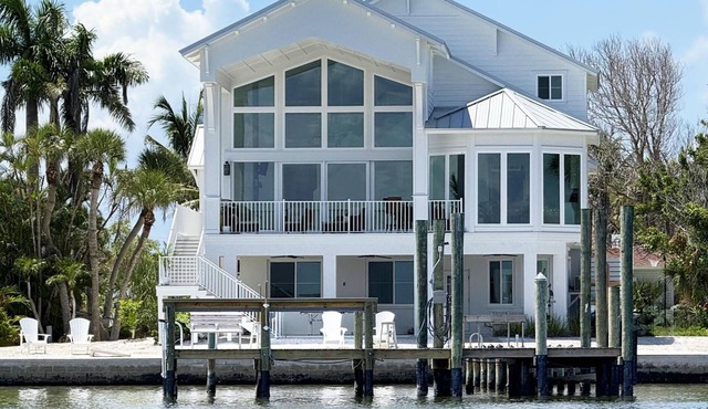 Lemon Bay Luxe – Dock, Beach & Manasota Vibes