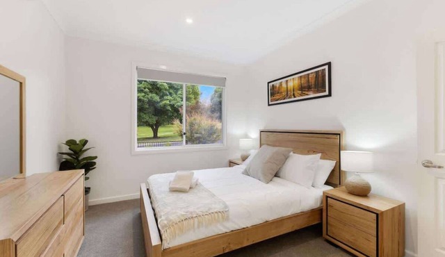 Lemon & Myrtle Cottage - Stunning and Cosy Accommodation