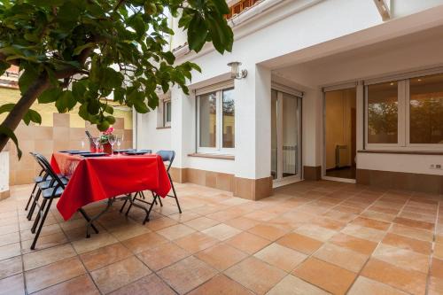 Lemon Tree Apartment