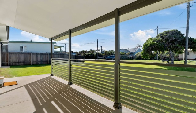 Len's Retreat - relax in Red Rock