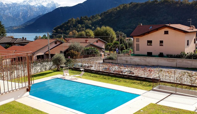 Lenno Spese II –Village apartment In Lenno with pool by Italian Apartments.