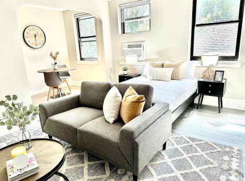 Lennox B401 Peaceful & Perfect Studio Apt