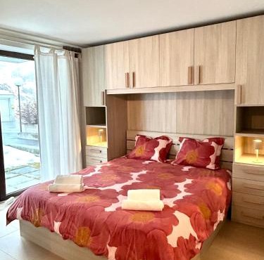 Leo Loft - Pool, Sauna & Free Parking