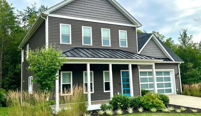Leo's Lair: new 3 BR/3 bath home in desirable Trent's Landing community