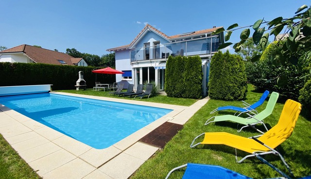 Leon's Holiday Homes: Villa 1