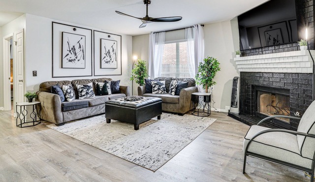 Leon Valley Home Near SeaWorld & Aquarium!