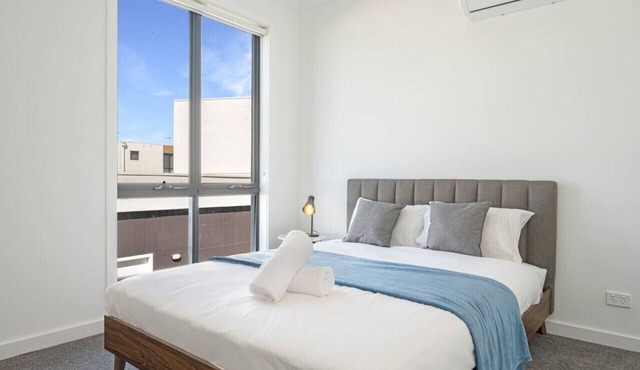 Leppington/4室私密别墅/交通便利/带热水浴缸/大草坪/带车库/温馨舒适