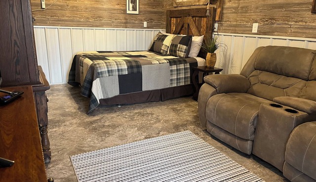 “Leroy” one of the 5 Tiny Cabins on the Osage River