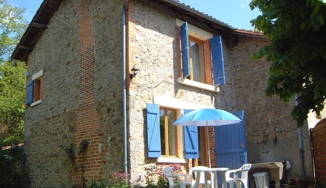 Les 3 Pruniers - Calm & Nature * (in French)