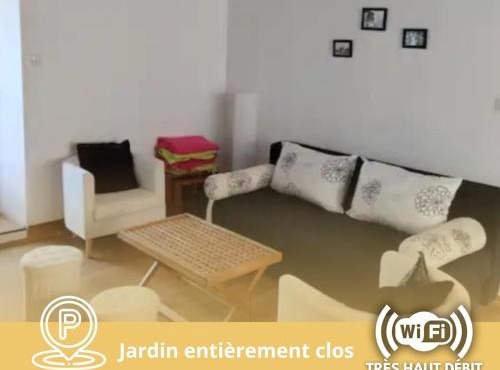 Les 4c-calm-central-close to Prenois circuit