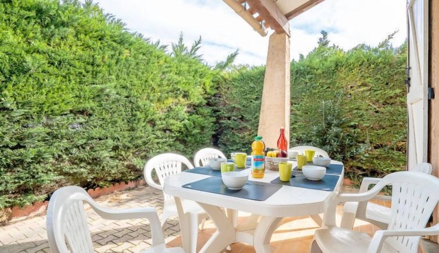 Les Aloès by Interhome