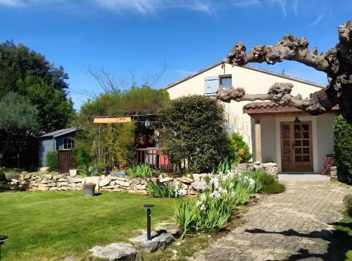 Les Althéas - Gîte En Ardèche