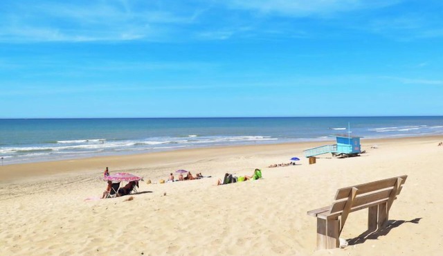 Les Alyzés by Interhome