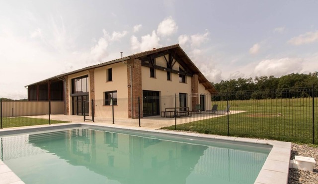 Les Amandiers du Castéras