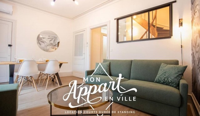 Les Arènes: Perfect for Families, Near City Hall