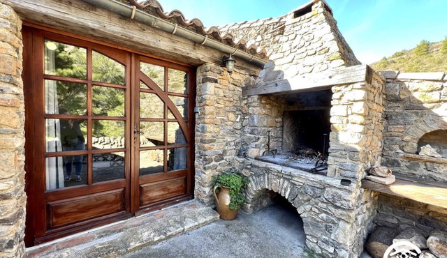 Les Arches - EMBRES AND CASTELMAURE