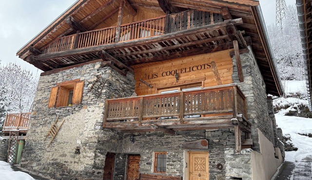 Les Arcs skiing: Charming chalet in an idyllic location minutes from chair lift
