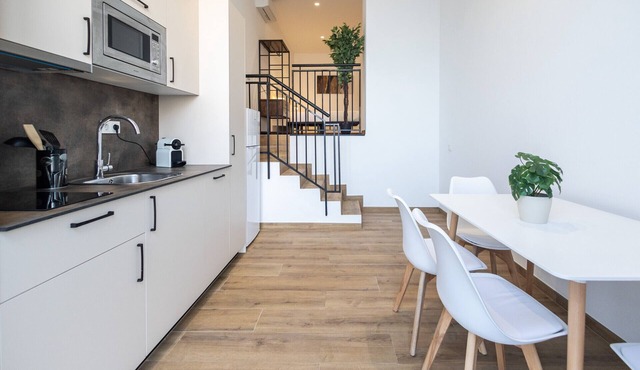 Les Arts Turia 2 by Concept Flats