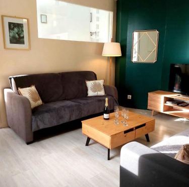 Les Belles Terrasses Dieppe ,3 appartements , LE VEGETAL de 1 à 8 personnes , LE TROPICAL de 1 à 6 personnes , LE FLORAL avec TERRASSE de 1 à 3 personnes , quartier calme au stationnement gratuit à coté de l'avenue verte