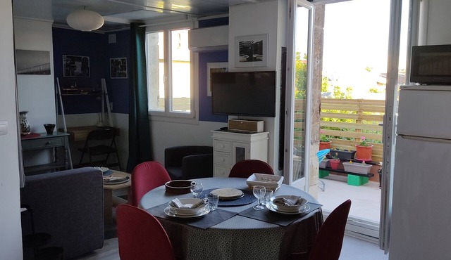 Les Bonbonières d'Andréa Gavinies Pellegrin Furnished 2* T2 + private roof top 24 sq.m.