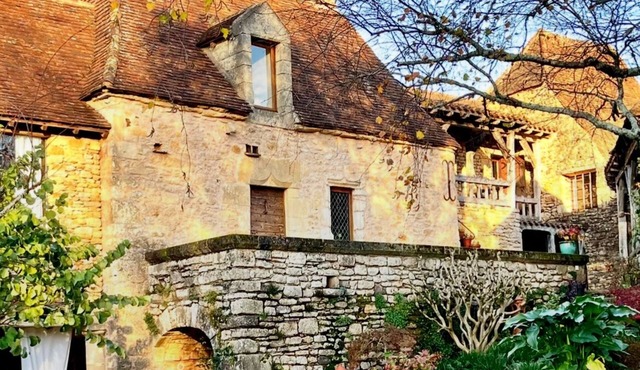 LES CASTANGS DE LAGRAVE charming residence between Dordogne and Vézère