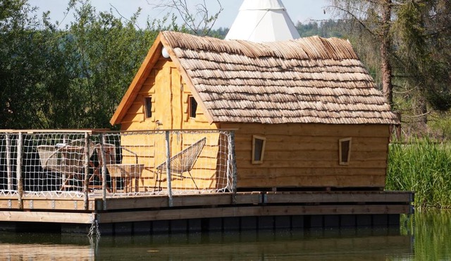 Les Cabanes Flottantes