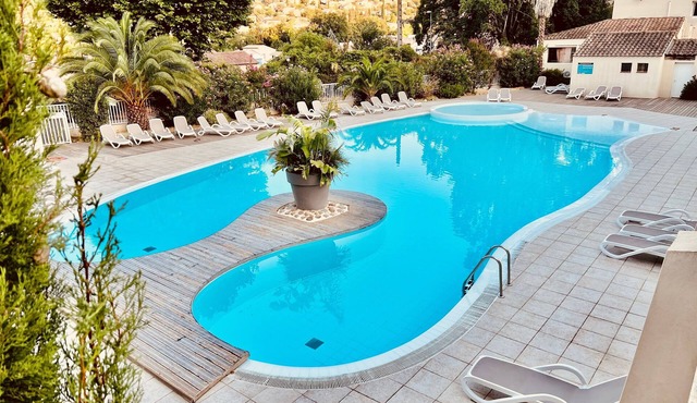 Les Canonniers - Chalet avec Piscine