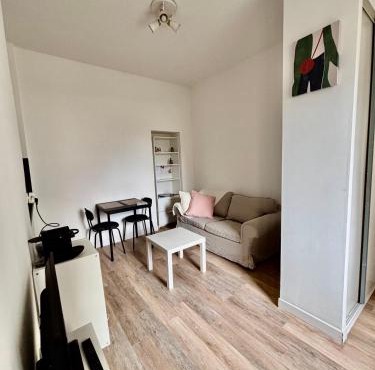 Les Capucins.Appartement élégant,Vue sur le jardin