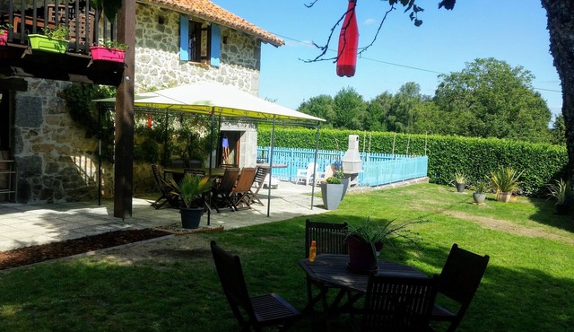 Les Casaniers, La Grange, Large, traditionally renovated barn -PRIVATE POOL