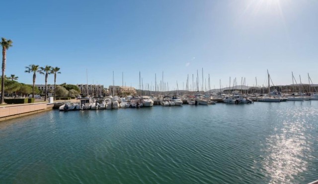 Les Cascadelles by Interhome