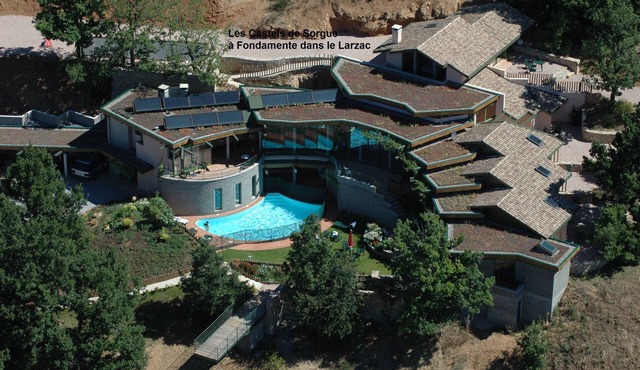 Les Castels de Sorgue, Gite 5 Étoiles en Sud Aveyron, Pour Groupe Avec Piscine