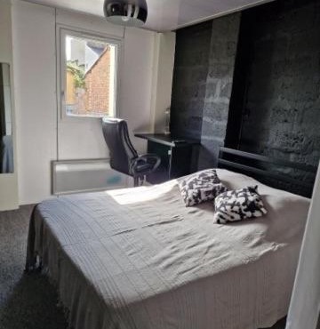 LES CERISIERS 2 Chambre 2