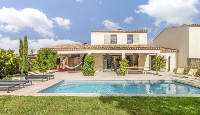 Les Cerisiers du Mont Ventoux (10p) in Malaucène