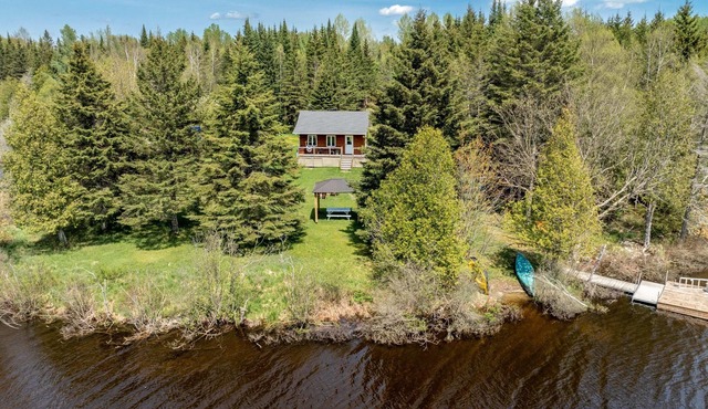 Les Chalets au Lac Volet - Private Lake - Chalet 2