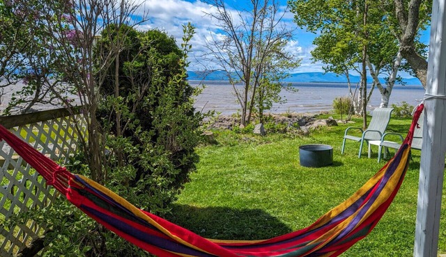 Les Chalets Bleus - Small cottage with spa by the water - Cottage 3