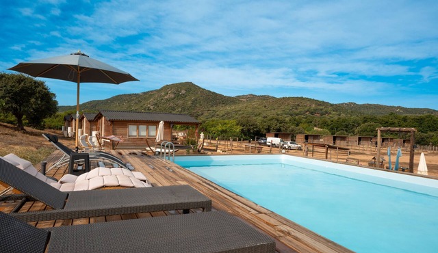 'Les Chalets De Tesa' with mountain view, Wi-Fi and air conditioning