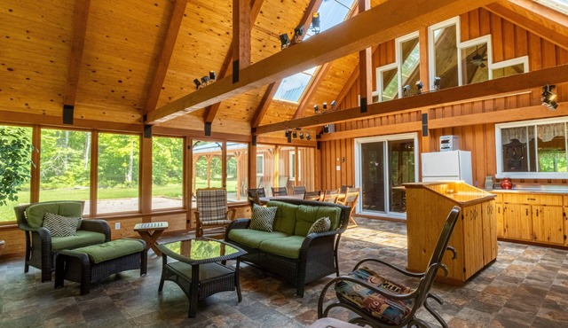 Les Chalets Tourisma - Le Chasse-Galerie