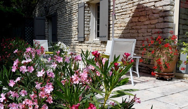 Les Chambres d'Adeline B&B