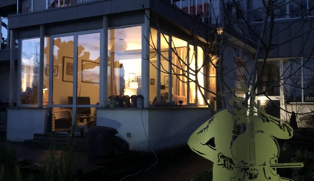 Les Charmettes facing the Loire