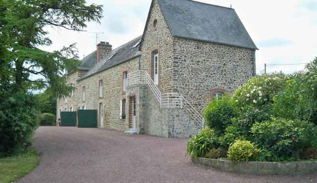 LES CHARMILLES by Interhome