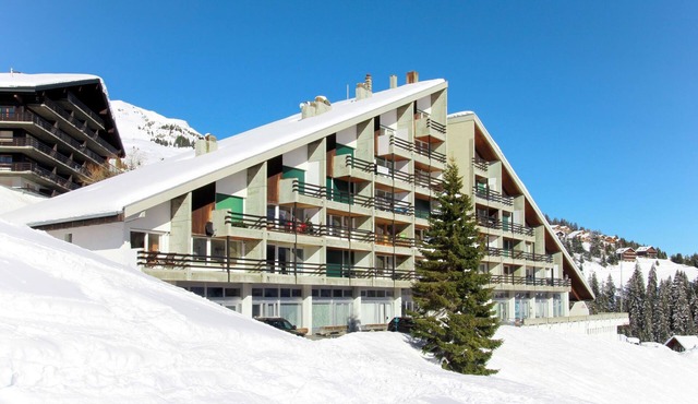 Les Cimes by Interhome